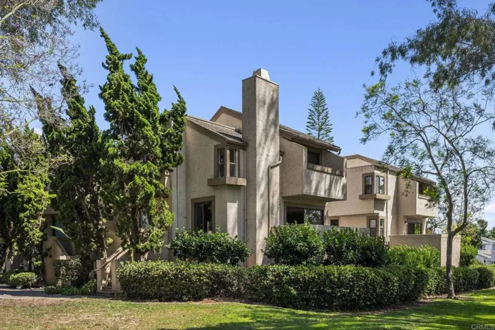 3252 Via Marin 7, La Jolla, California 92037
