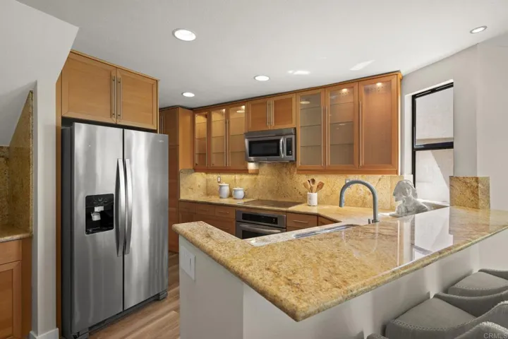 3252 Via Marin 7, La Jolla, California 92037