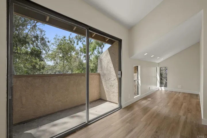3252 Via Marin 7, La Jolla, California 92037