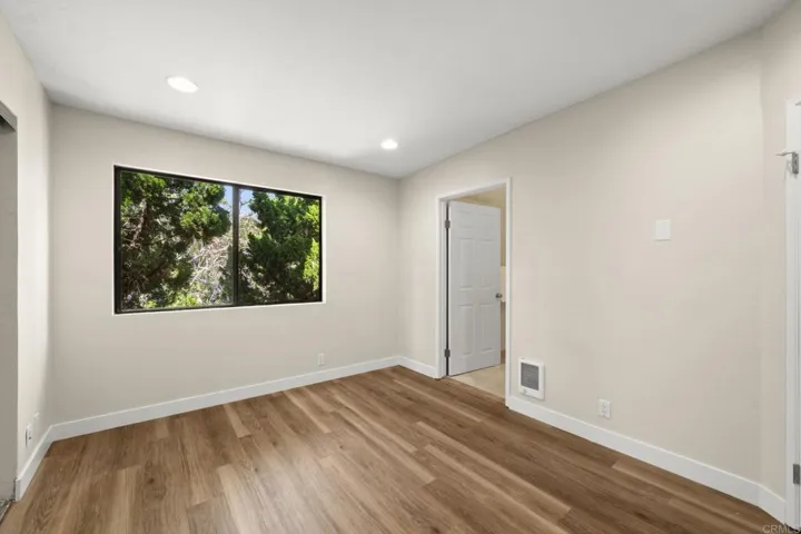 3252 Via Marin 7, La Jolla, California 92037