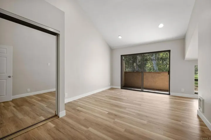 3252 Via Marin 7, La Jolla, California 92037