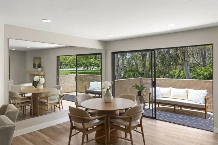 3252 Via Marin 7, La Jolla, California 92037