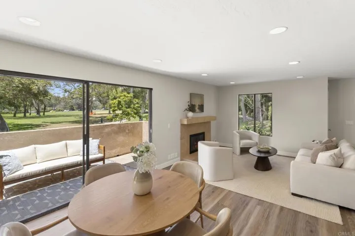 3252 Via Marin 7, La Jolla, California 92037