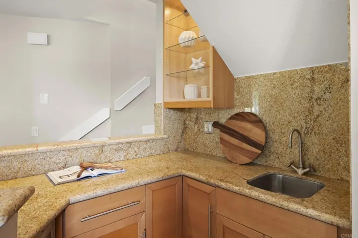 3252 Via Marin 7, La Jolla, California 92037