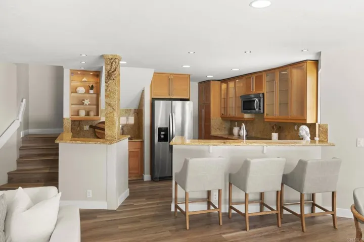 3252 Via Marin 7, La Jolla, California 92037