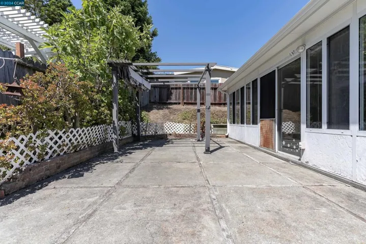 1167 Salida Way, El Sobrante, California 94803
