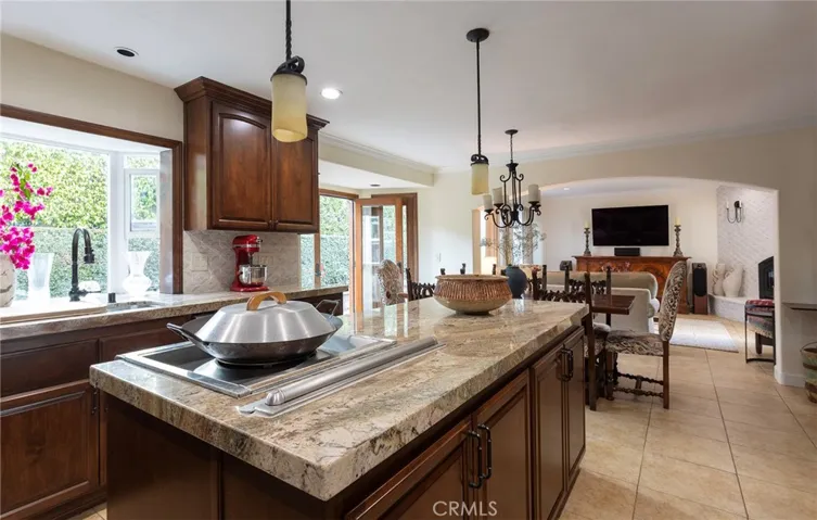 Chefs Kitchen with builtin Wok Station