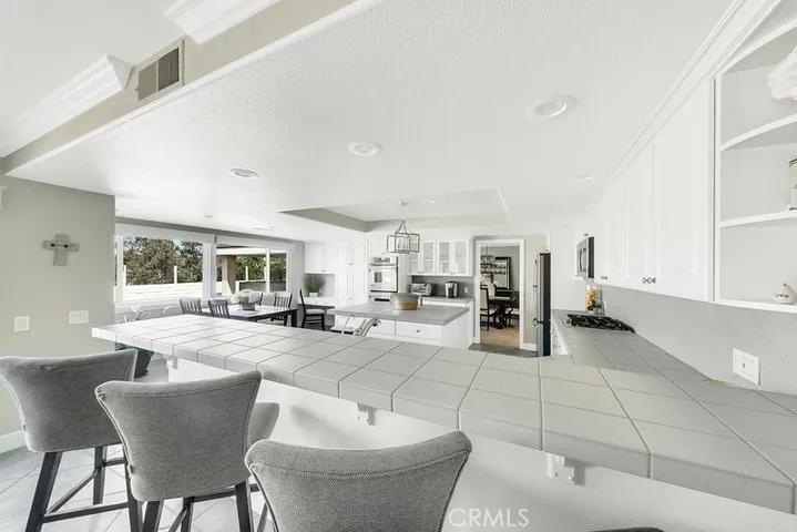 26271 La Morada Circle, Mission Viejo, California 92691