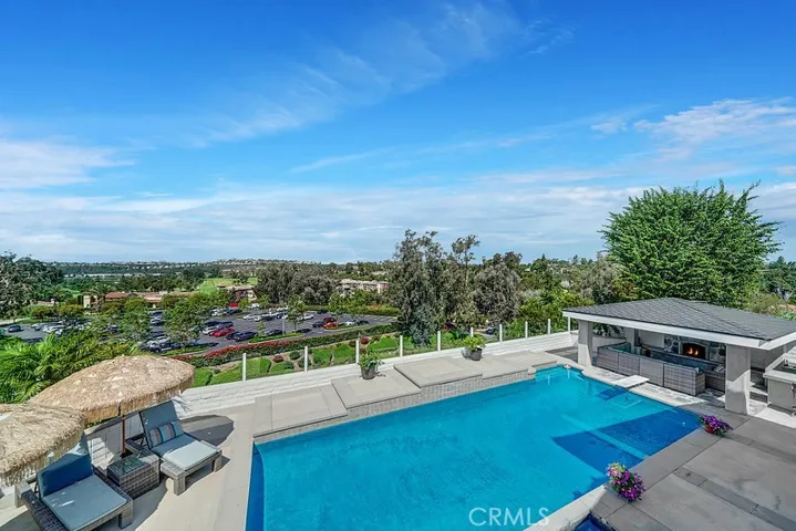 26271 La Morada Circle, Mission Viejo, California 92691