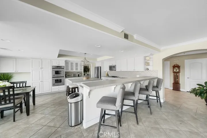 26271 La Morada Circle, Mission Viejo, California 92691