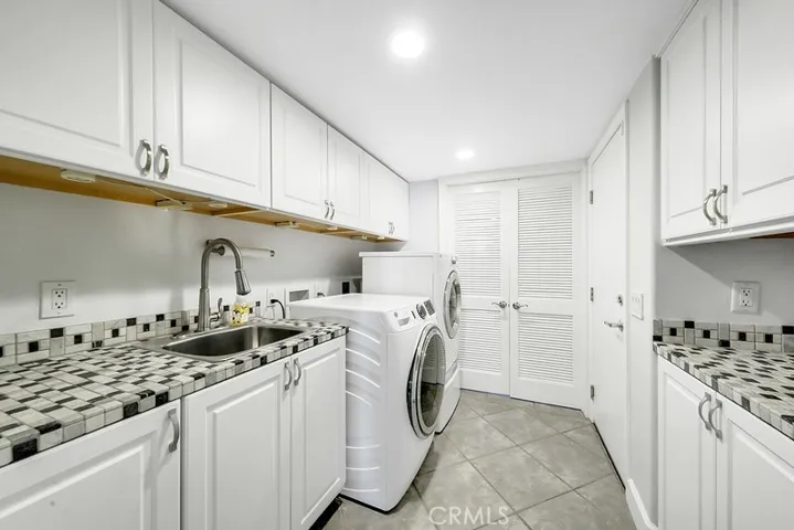 26271 La Morada Circle, Mission Viejo, California 92691