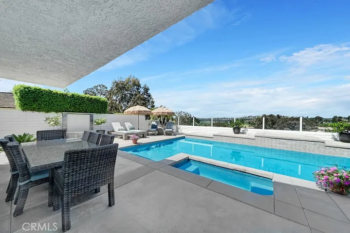 26271 La Morada Circle, Mission Viejo, California 92691
