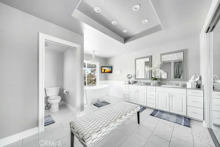 26271 La Morada Circle, Mission Viejo, California 92691