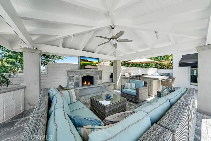 26271 La Morada Circle, Mission Viejo, California 92691