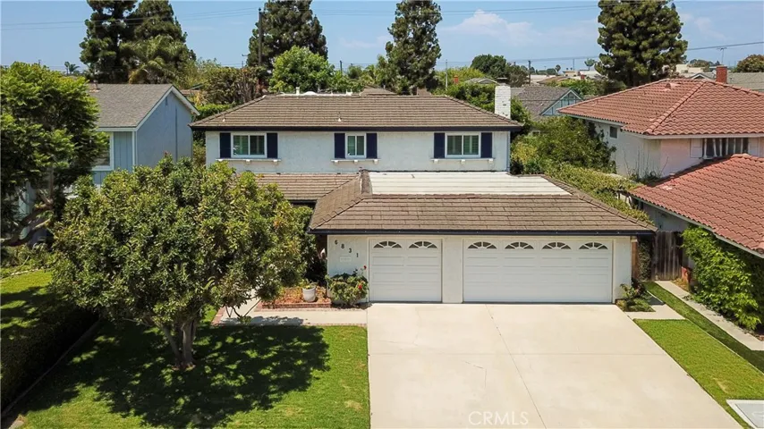 Golden West Estates
2 Story with 3 Car Garage