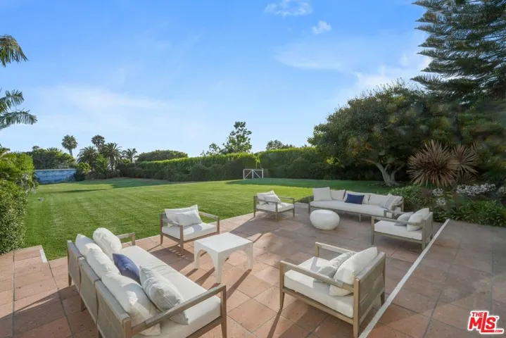 30420 Morning View Drive, Malibu, California 90265
