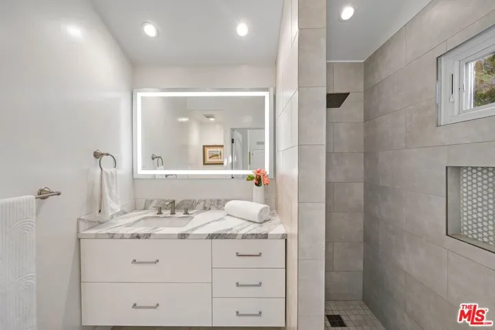 30420 Morning View Drive, Malibu, California 90265