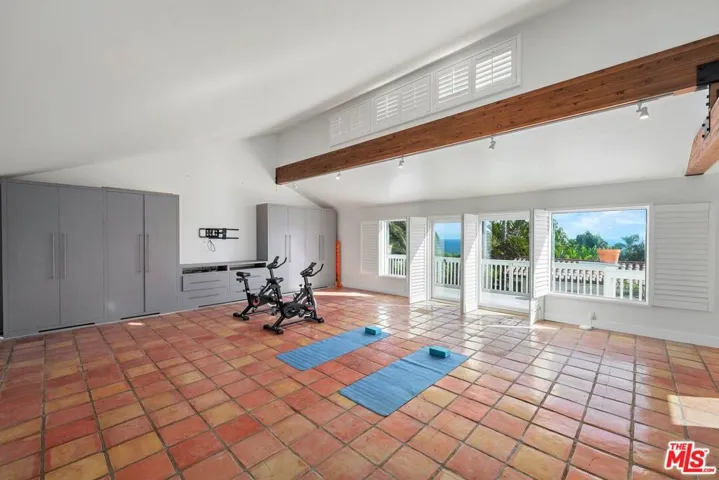 30420 Morning View Drive, Malibu, California 90265