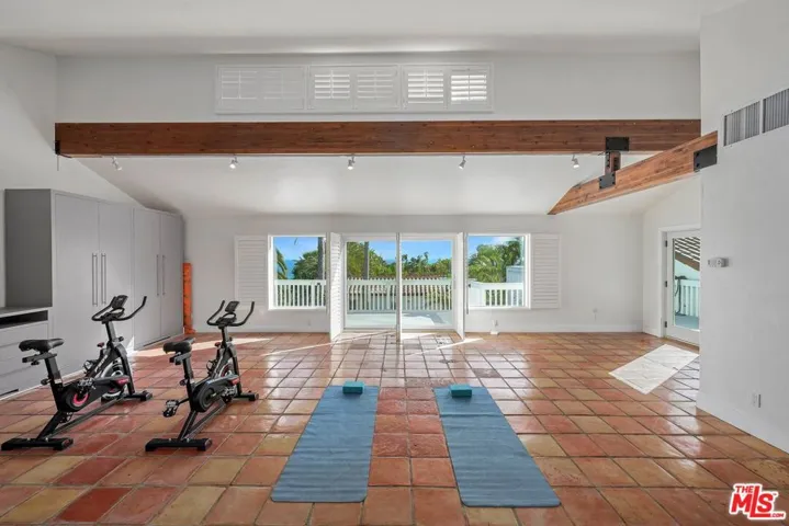 30420 Morning View Drive, Malibu, California 90265