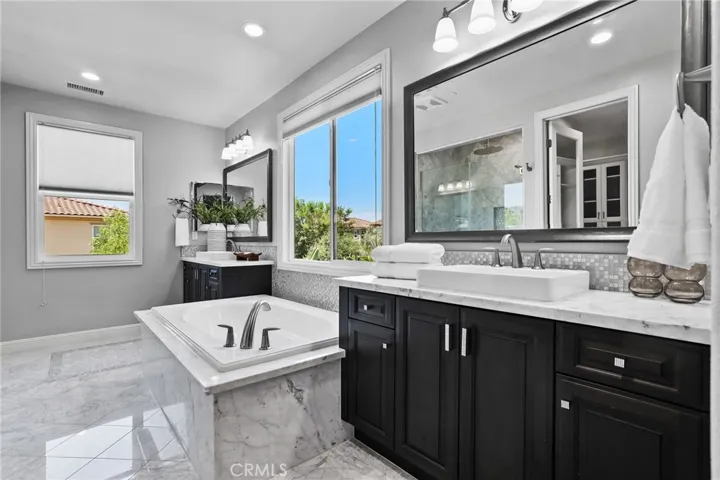 11 Swift, Lake Forest, California 92630