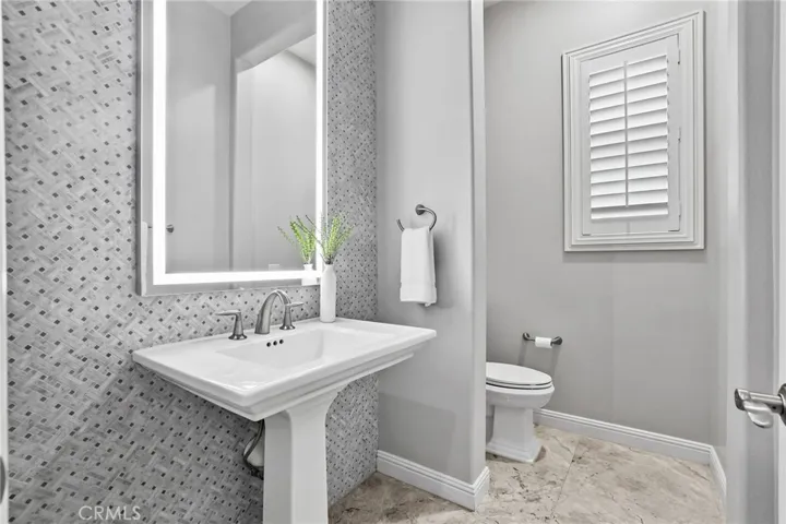 11 Swift, Lake Forest, California 92630