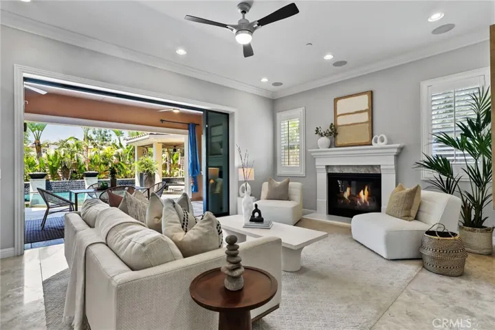 11 Swift, Lake Forest, California 92630