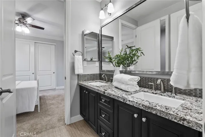 11 Swift, Lake Forest, California 92630
