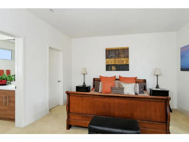 886 Altaire Walk, Palo Alto, California 94303