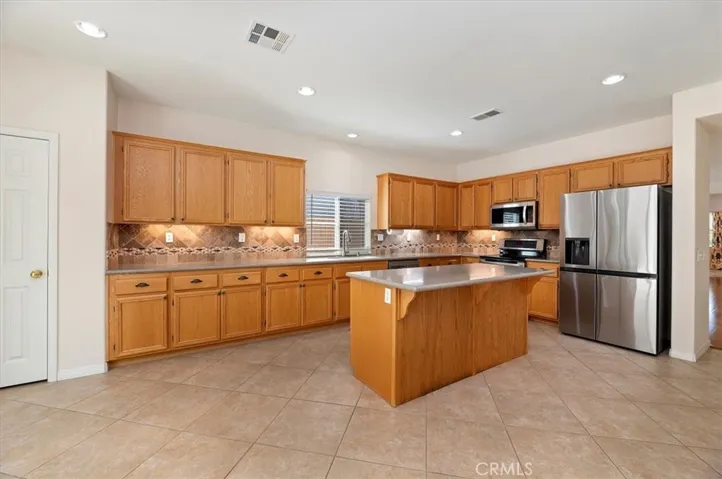 33195 Vermont Road, Temecula, California 92592