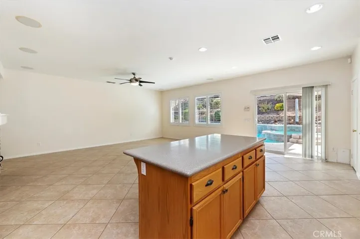 33195 Vermont Road, Temecula, California 92592