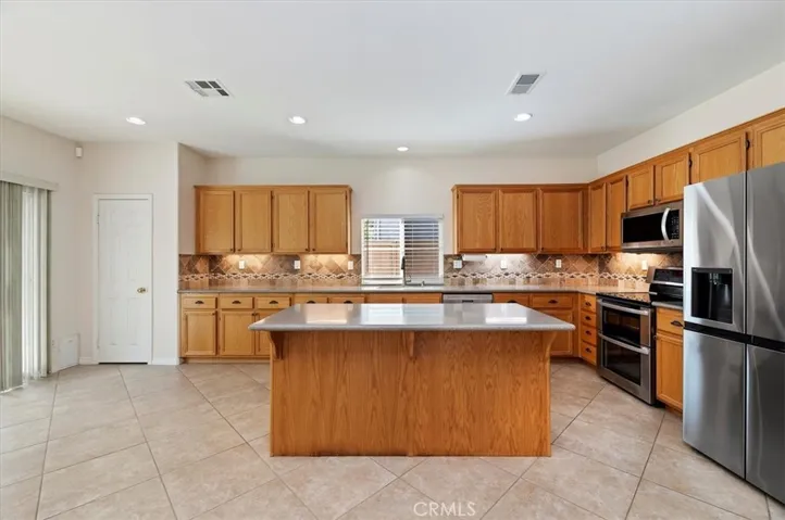 33195 Vermont Road, Temecula, California 92592