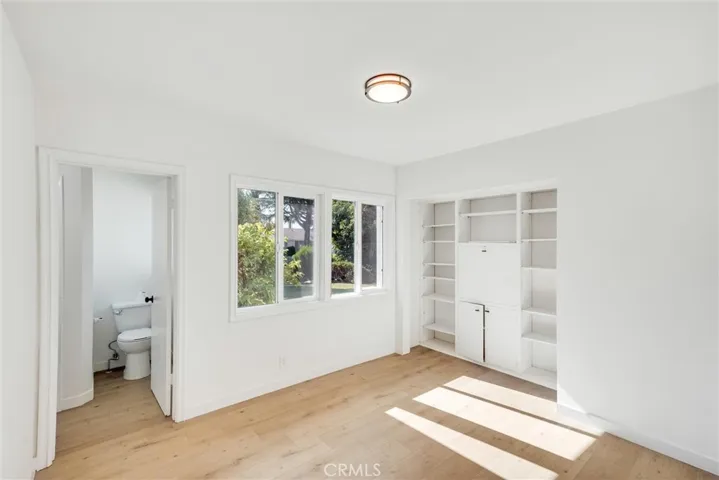 10141 Odessa Avenue, North Hills, California 91343