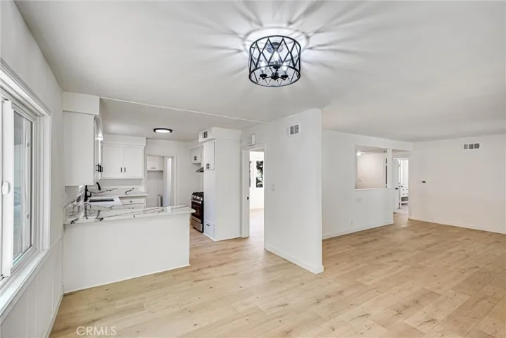 10141 Odessa Avenue, North Hills, California 91343