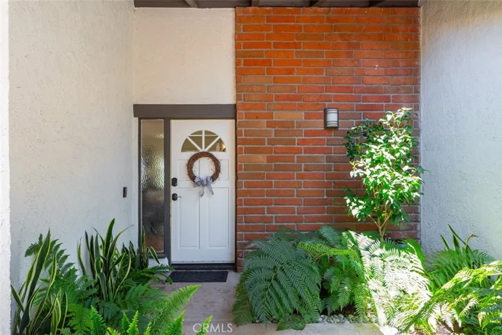 302 Esplanade, Newport Beach, California 92660