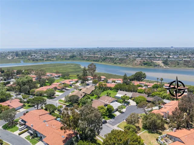 302 Esplanade, Newport Beach, California 92660