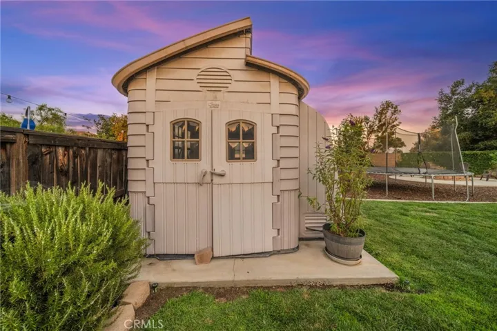 Shed