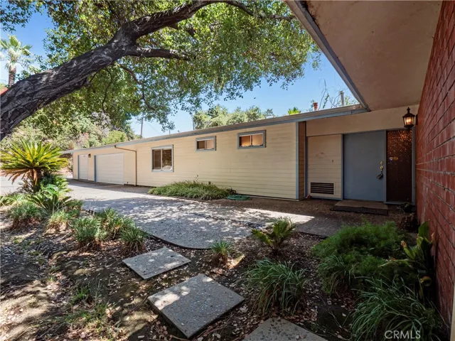 3344 E Chevy Chase Drive, Glendale, California 91206