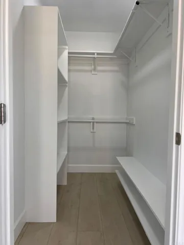 Walk-in Closet