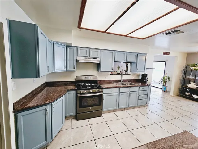 3808 Hoffman Avenue, Bakersfield, California 93309