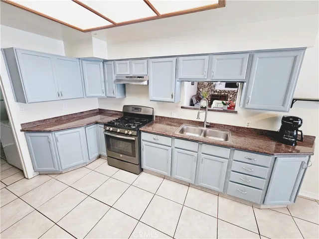 3808 Hoffman Avenue, Bakersfield, California 93309