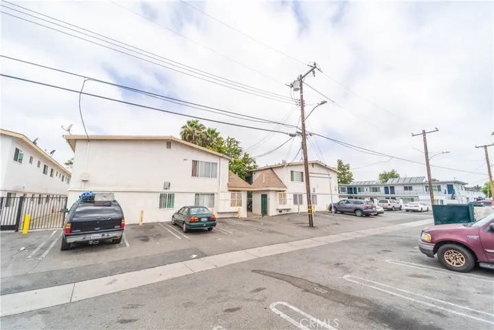 923 927 Minnie Street, Santa Ana, California 92701