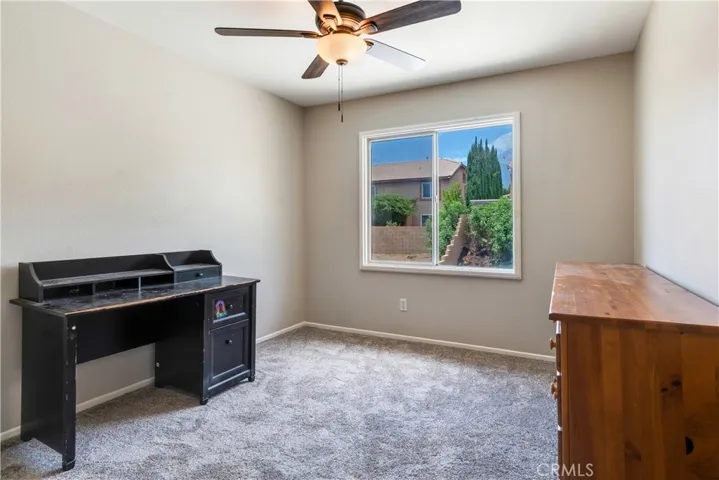 5520 Lone Pine Drive, Fontana, California 92336