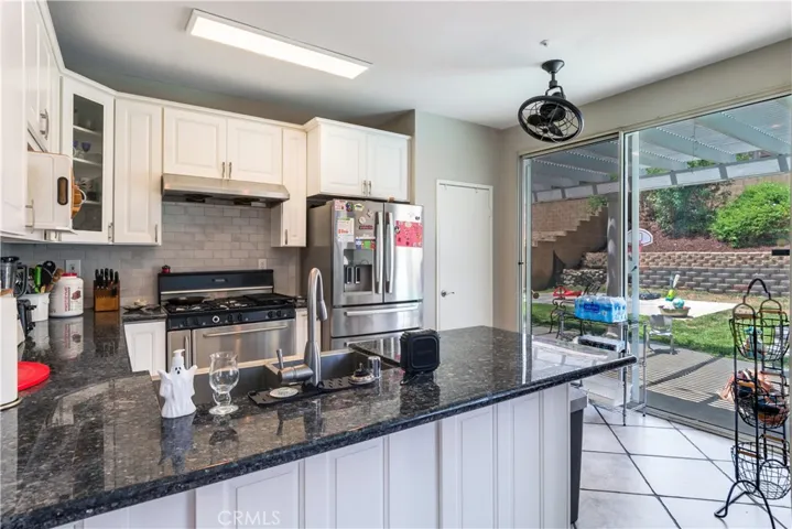 5520 Lone Pine Drive, Fontana, California 92336