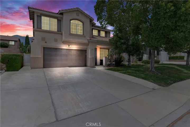5520 Lone Pine Drive, Fontana, California 92336