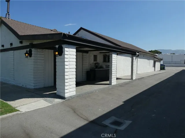 607 4th Street, San Fernando, California 91340