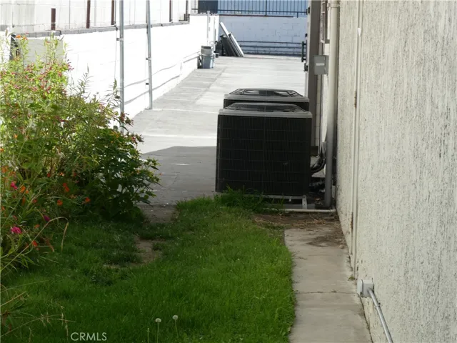 607 4th Street, San Fernando, California 91340