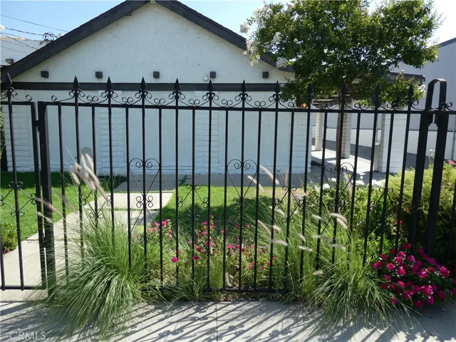 607 4th Street, San Fernando, California 91340