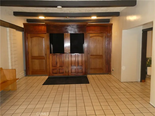 607 4th Street, San Fernando, California 91340