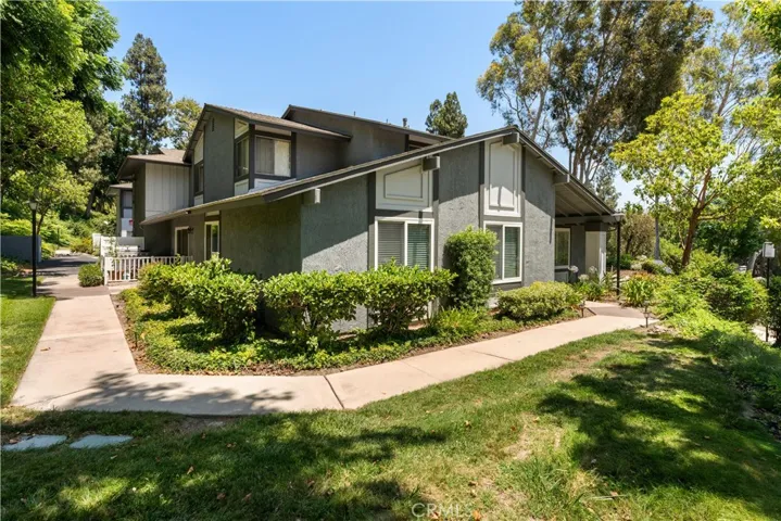 19957 Apple Creek Lane 9, Yorba Linda, California 92886