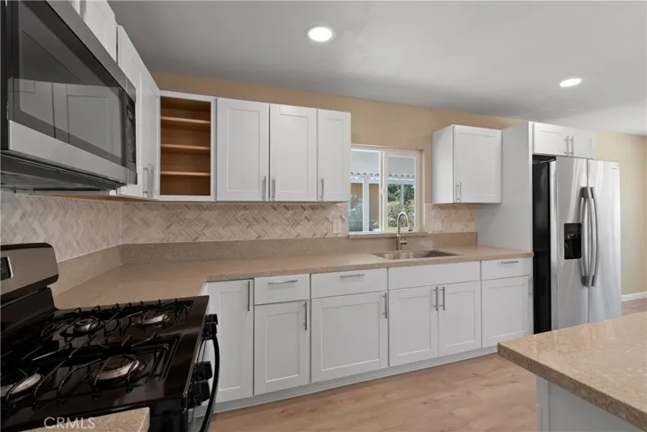87 San Luis Drive, Perris, California 92571